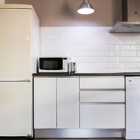 Akomodat En Apartamento Luminoso Junto Al Paseo De La Ria Bilbao Bagian luar foto